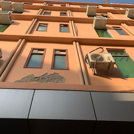Hotel Noida Continental מראה חיצוני תמונה