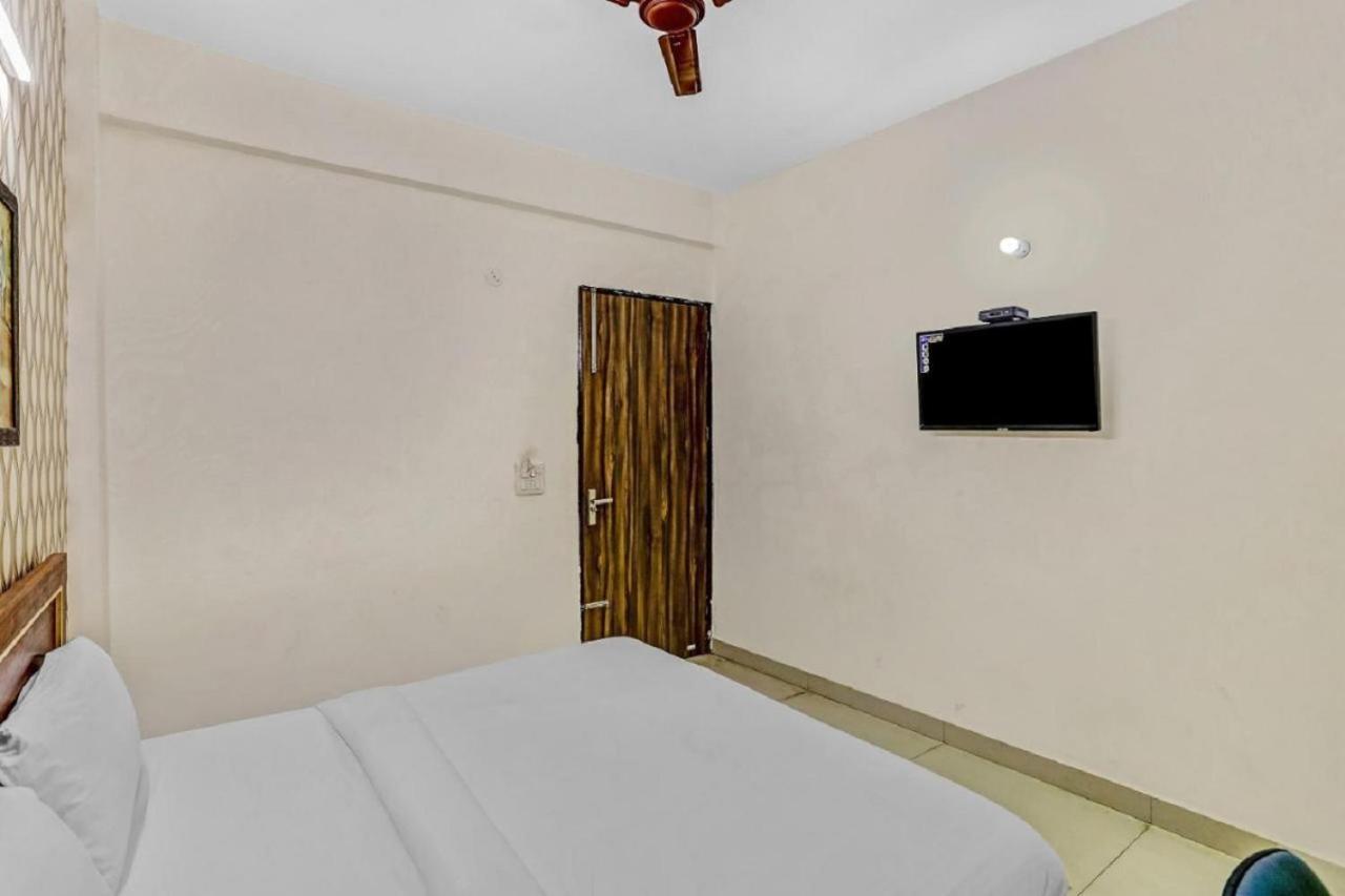 Hotel Noida Continental מראה חיצוני תמונה
