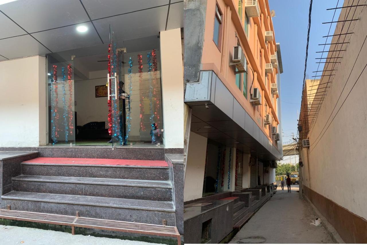 Hotel Noida Continental מראה חיצוני תמונה
