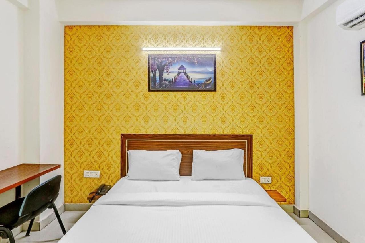 Hotel Noida Continental מראה חיצוני תמונה
