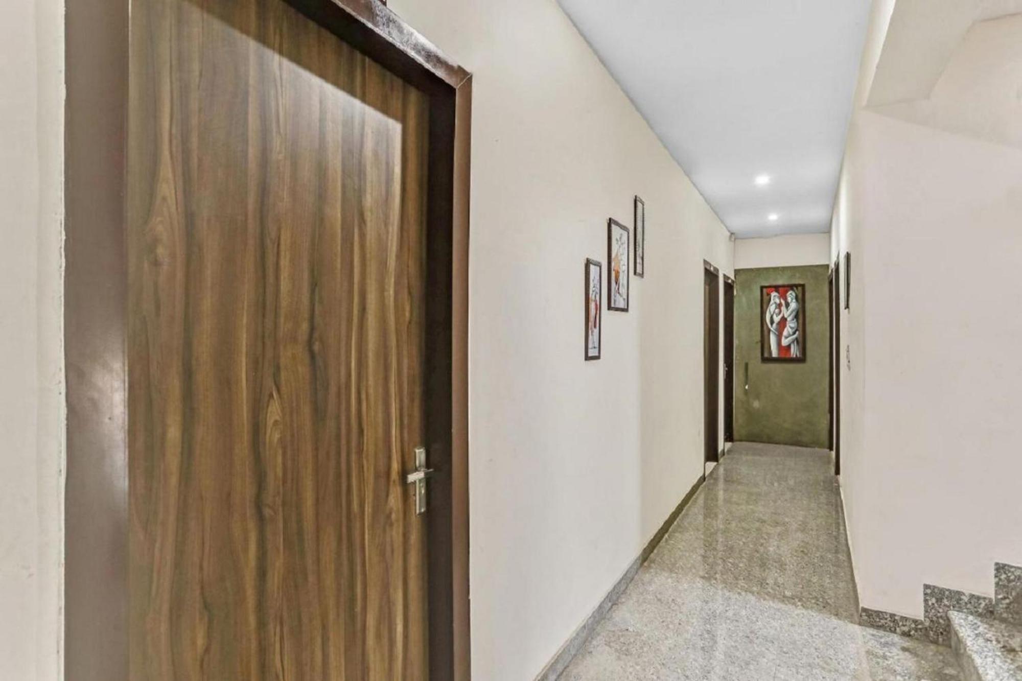 Hotel Noida Continental מראה חיצוני תמונה