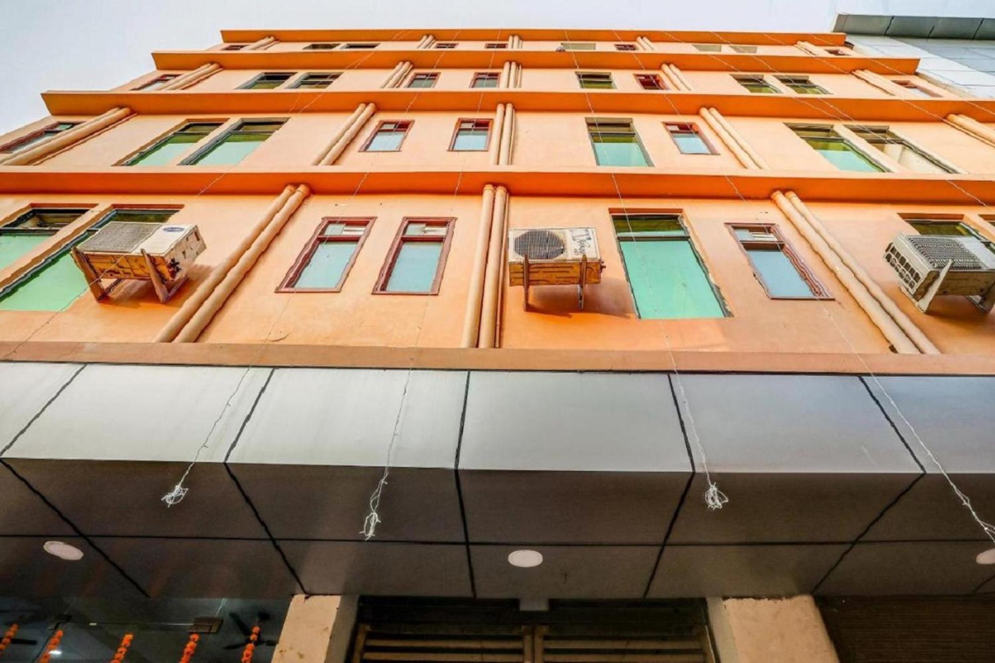 Hotel Noida Continental מראה חיצוני תמונה